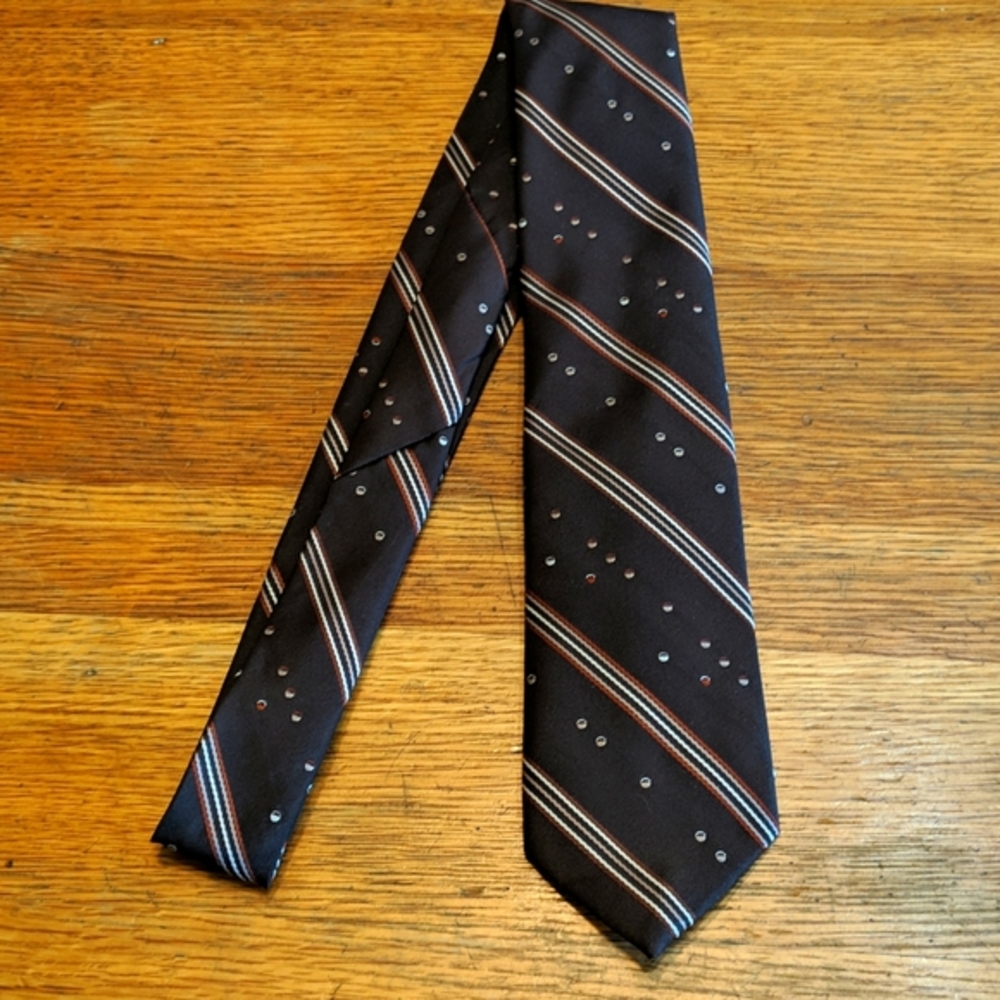 Men's tie